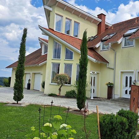 Appartement Schober Kukmirn Dış mekan fotoğraf