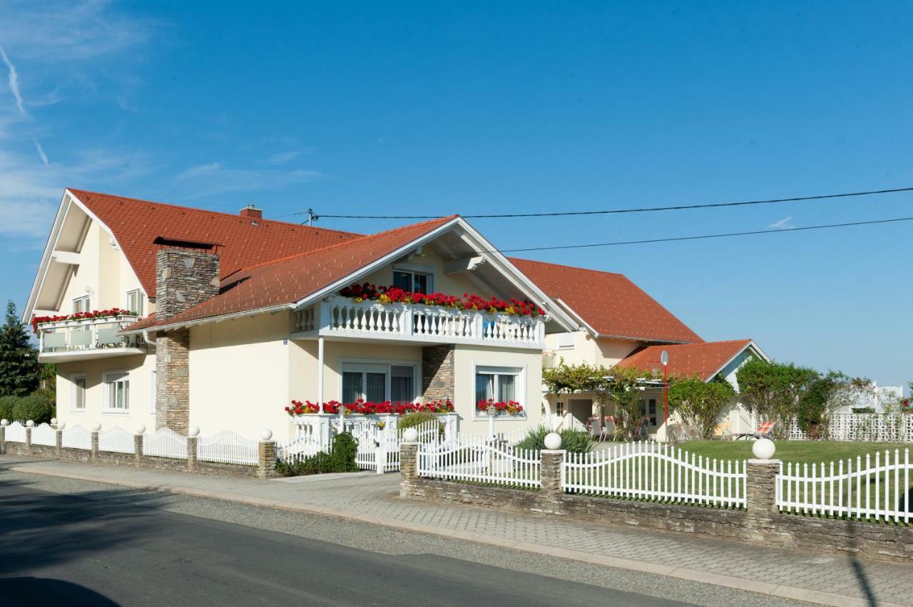 Appartement Schober Kukmirn Dış mekan fotoğraf